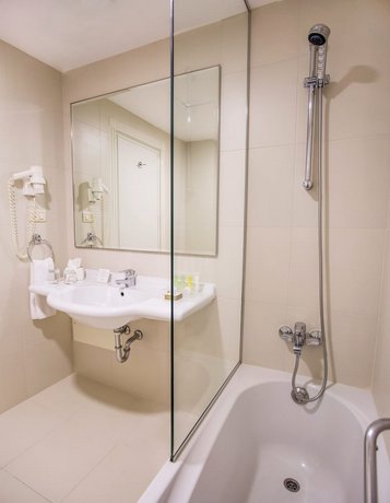 AlQasr Metropole Hotel