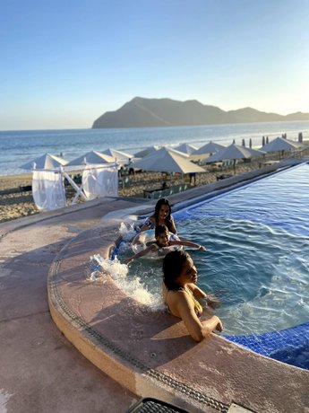 Mar Celeste All Inclusive on the beach