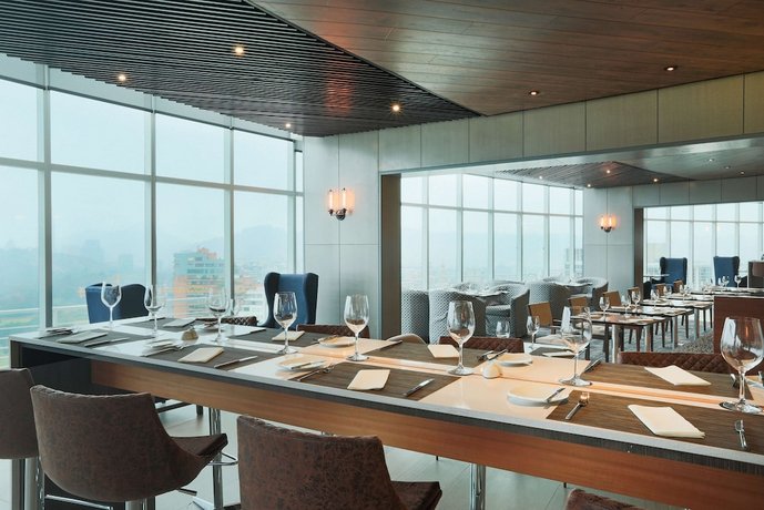 DoubleTree by Hilton Santiago Kennedy Chile