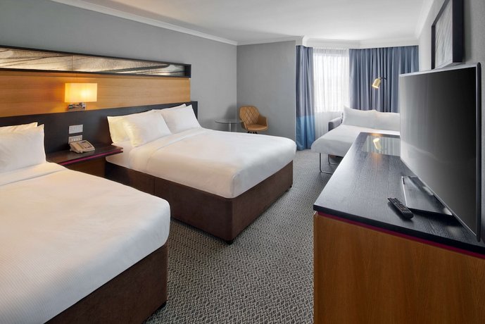 DoubleTree by Hilton Manchester Airport