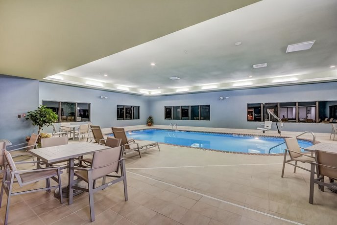 Holiday Inn Express & Suites Greenville Airport