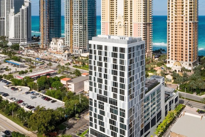 Residence Inn Miami Sunny Isles Beach
