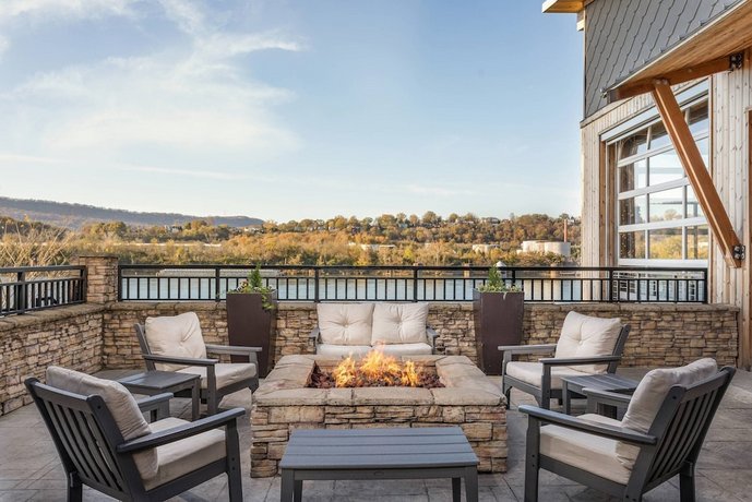 SpringHill Suites by Marriott Downtown Chattanooga/Cameron Harbor