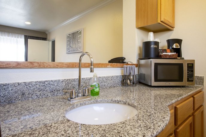 Hotel Aspen Flagstaff/ Grand Canyon InnSuites