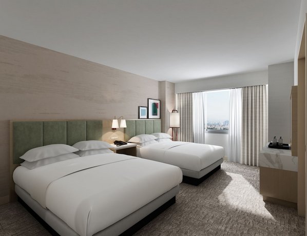 Hilton Santa Monica Hotel & Suites