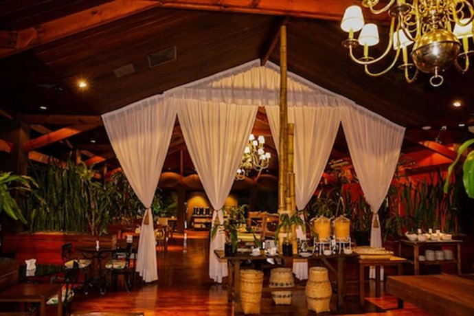 Hotel Raices Esturion