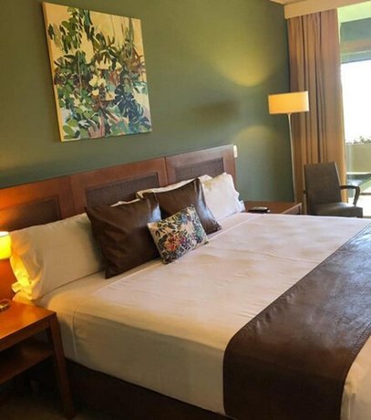 Hotel Raices Esturion
