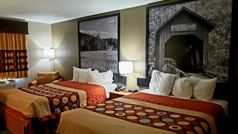Super 8 by Wyndham Kokomo