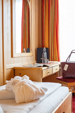 Hotel Latini Zell am See