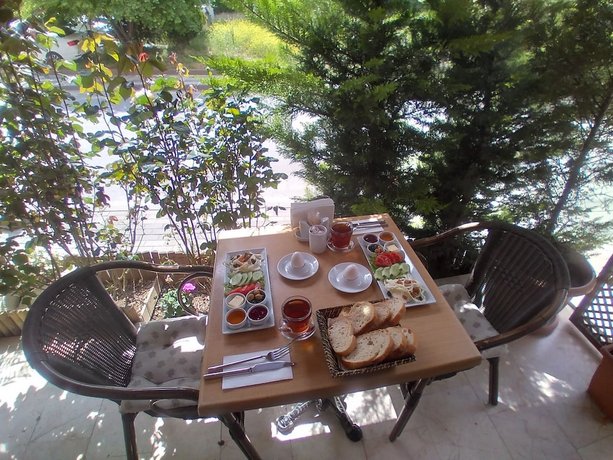 NEW BEYLERBEYI HOTEL