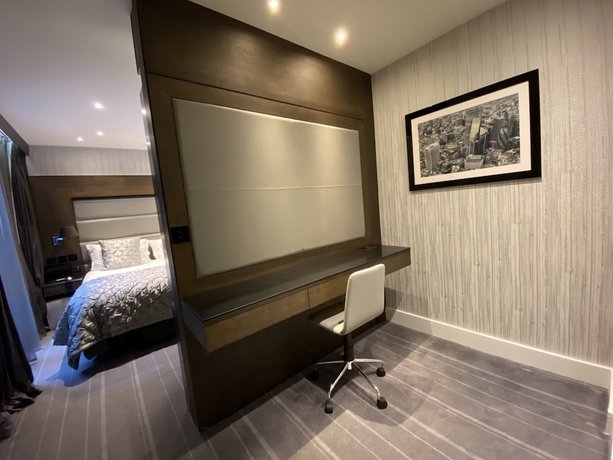 Eccleston Square Hotel