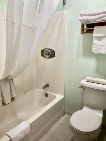 Travelodge by Wyndham Seattle North of Downtown