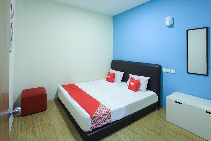 ZigZag Travellers Home Marquee Guest Houzz