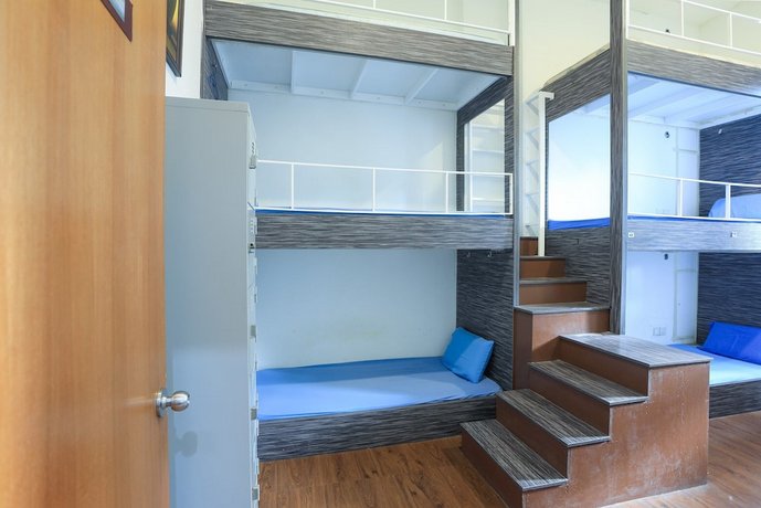 ZigZag Travellers Home Marquee Guest Houzz