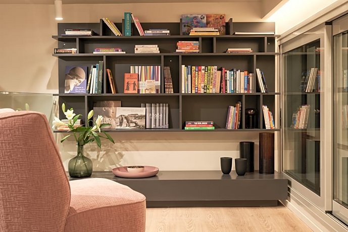 Urban Frame Hotel