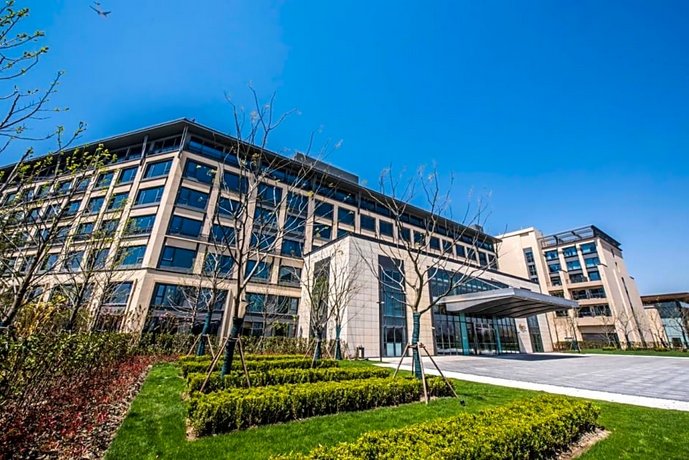 Q-Box Hotel Shanghai Sanjiagang - Pudong International Airport / Disney