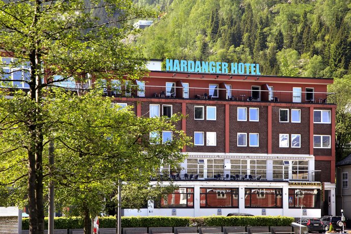 Hardanger Hotel Sondre Folgefonna Norway thumbnail