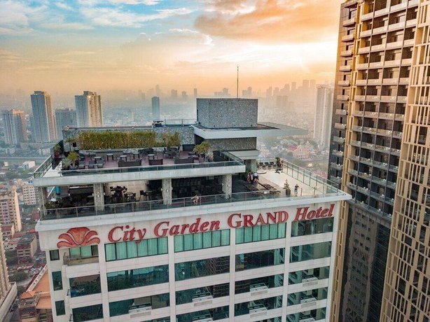 City Garden Grand Hotel image 1