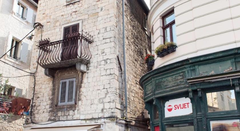Diocletians Heart Apartment