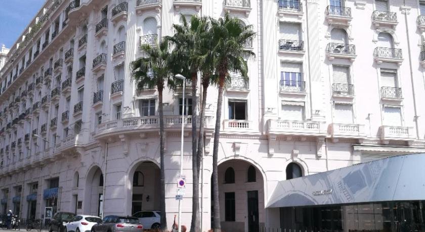 Magnificent Studio Croisette Cannes Facing The Sea