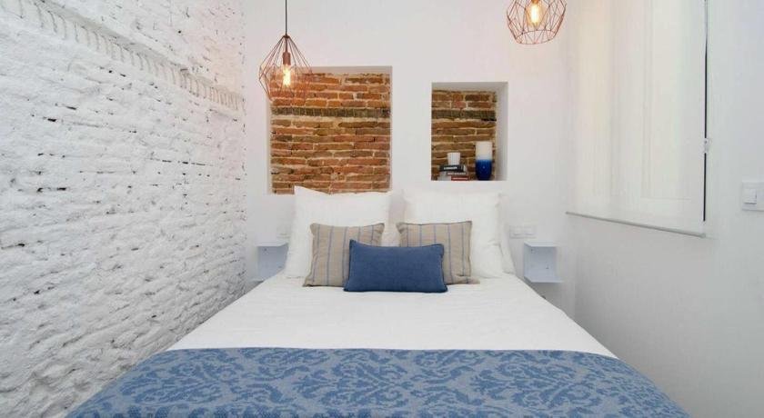Bright & Modern 2-bedroom Apartment in Madrid