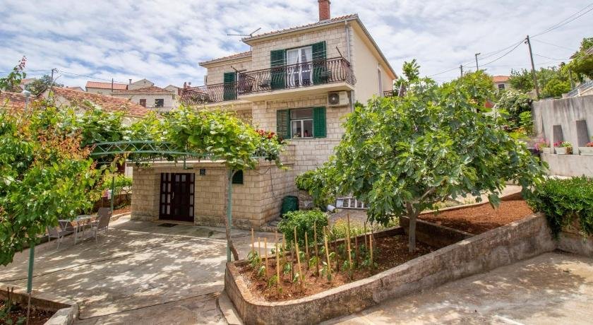 Apartments Zvone -grill & terrace