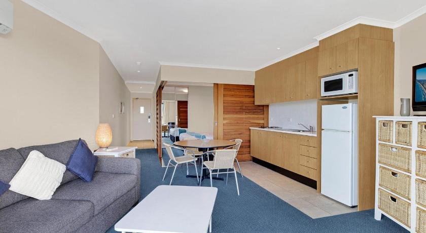The Oaks Apartment 521