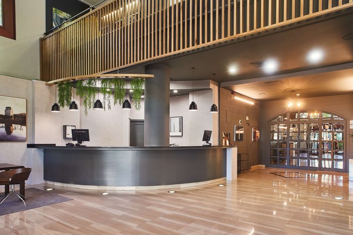 Silken Amara Plaza