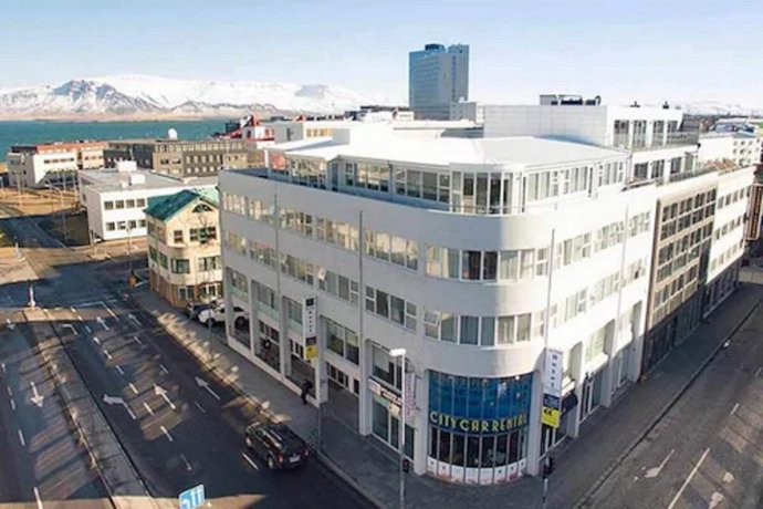 4th Floor Hotel