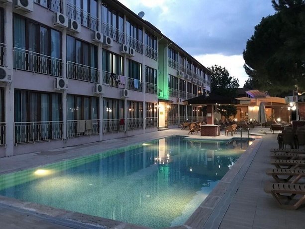 Oskar Thermal Hotel