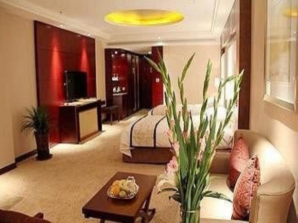 Urumqi Northwest Petroleum Hotel