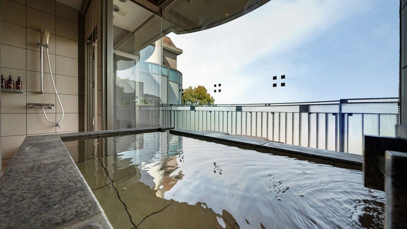 Auberge Fontaine Bleau Atami