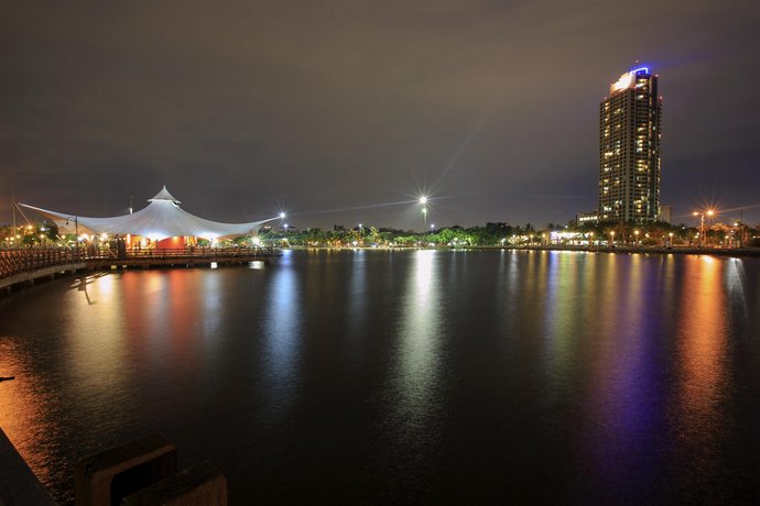 Compact 2BR Northland Apartment Near Ancol By Travelio