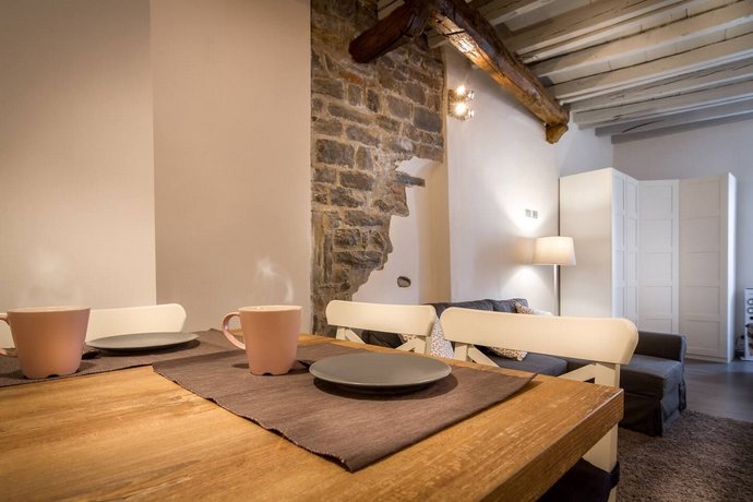La Maison Como