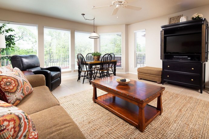 River Relaxation WW A302 2 Bedrooms 2 Bathrooms Condo