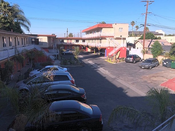 Long Beach Motel