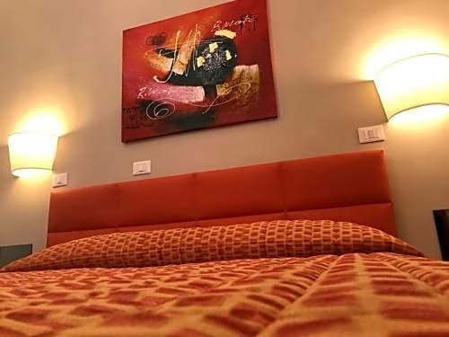 Moonlight Hotel&Suites