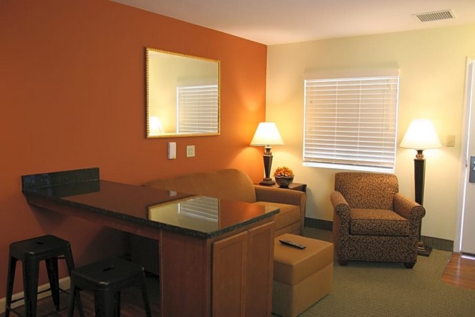 Affordable Suites Mooresville