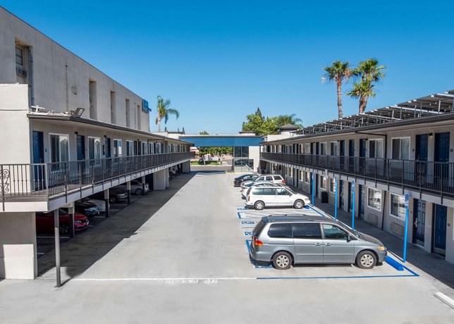 Motel 6 Anaheim CA - Convention Center