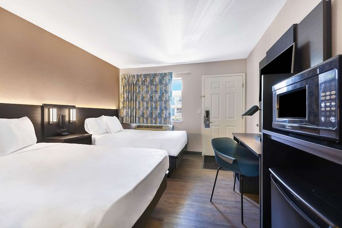 Motel 6 Seattle North - Kirkland