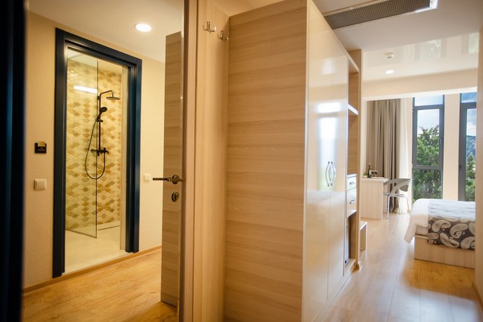 Iveria Inn Hotel
