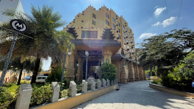 Sterling's Mac Hotel