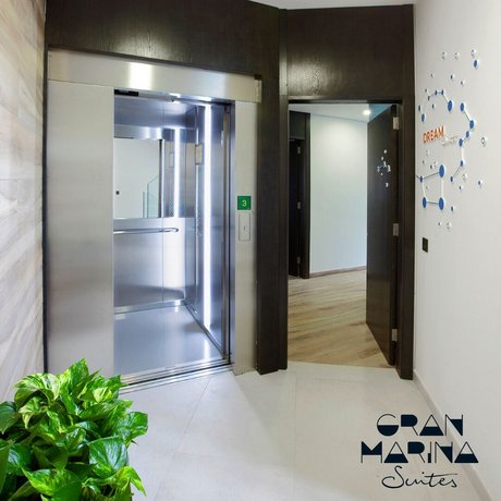 Gran Marina Suites