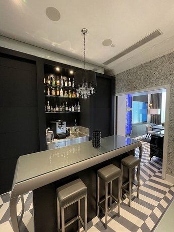 Eccleston Square Hotel