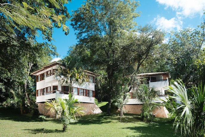 Villa Maya Flores