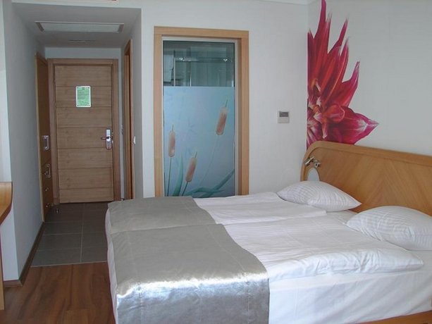Sunrise Hotel