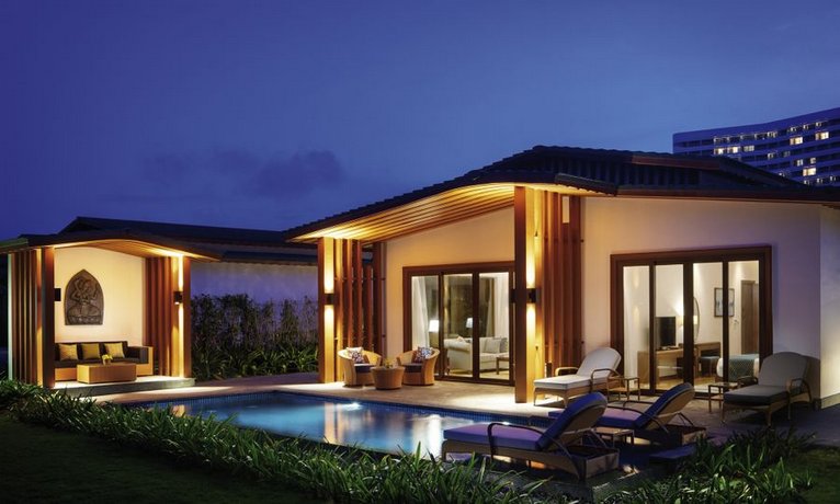 Moevenpick Resort Cam Ranh