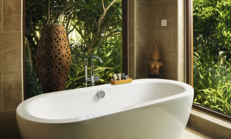 Moevenpick Resort Cam Ranh