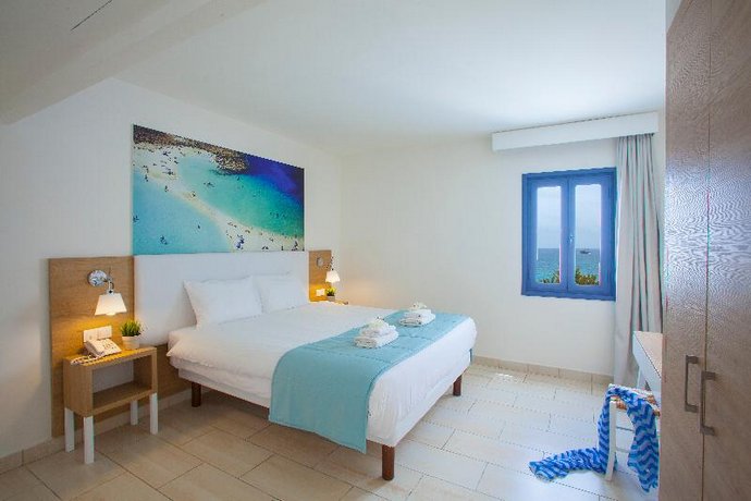Louis Nausicaa Beach