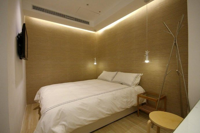 Mini West Hotel